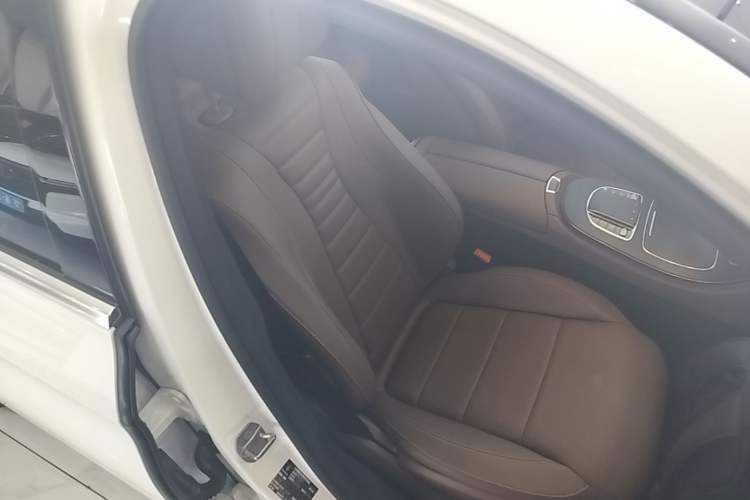 Used Mercedes-Benz E-Class 2023 Restyled E 300 L Sporty and Stylish Edition Right Front Seat