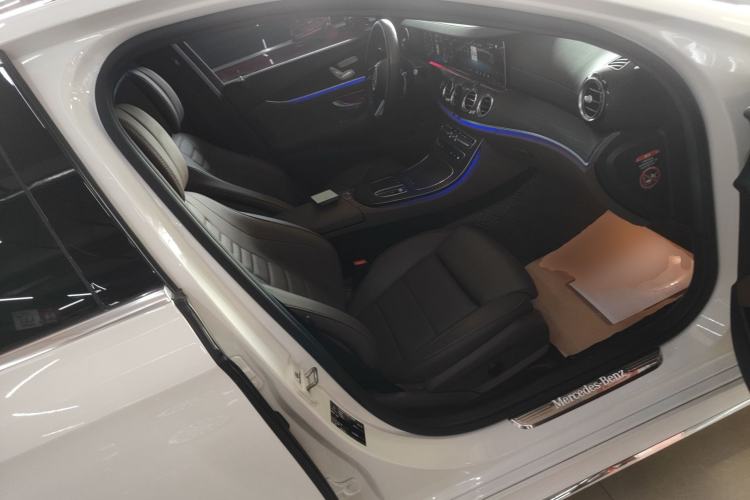 Used Mercedes-Benz E-Class 2023 Restyled E 260 L Sport Edition Right Front Seat