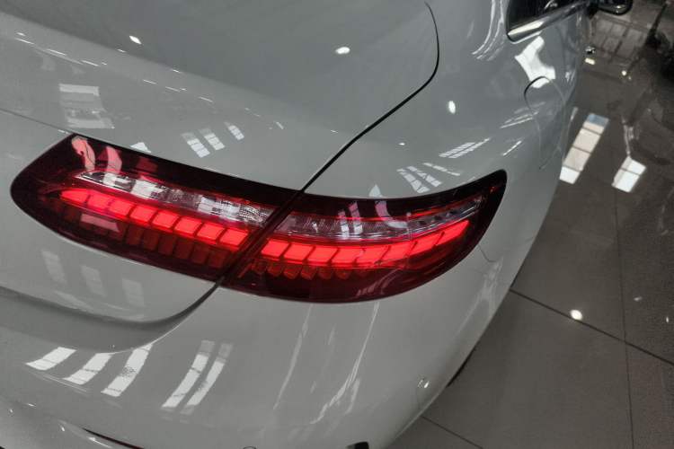 Used Mercedes-Benz E-Class 2023 E 260 Coupe Right Rear Taillight