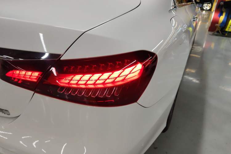 Used Mercedes-Benz E-Class 2023 E 260 L Sport Edition Right Rear Taillight