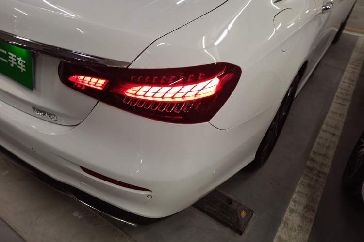 Used Mercedes-Benz E-Class 2023 E 300 L Sporty and Stylish Model Right Rear Taillight