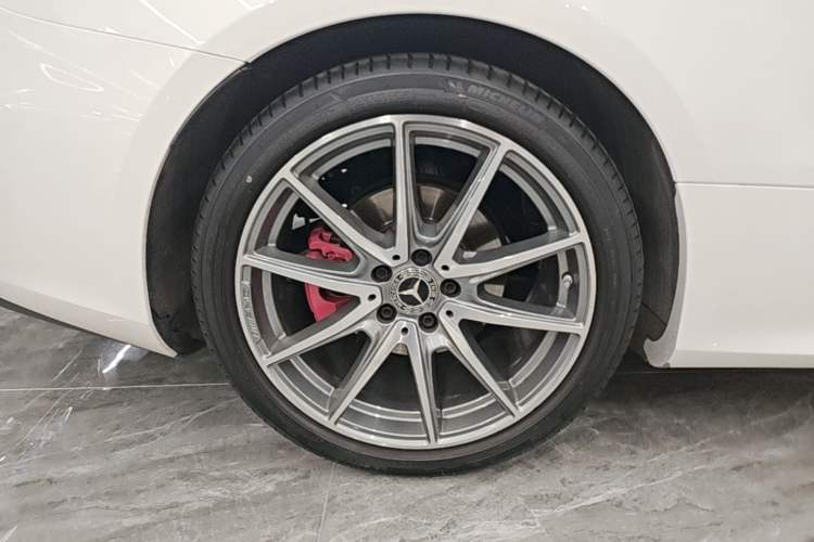 Used Mercedes-Benz E-Class 2023 E 260 Coupe Right Rear Wheel Hub