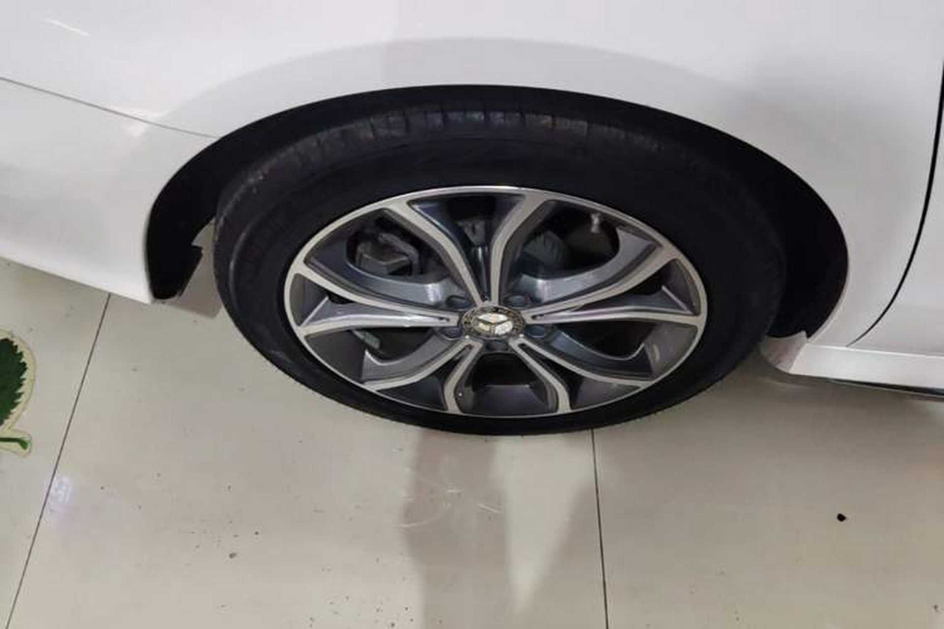 Used Mercedes-Benz E-Class 2023 E 300 L Sport Luxury Edition Right Rear Wheel Hub