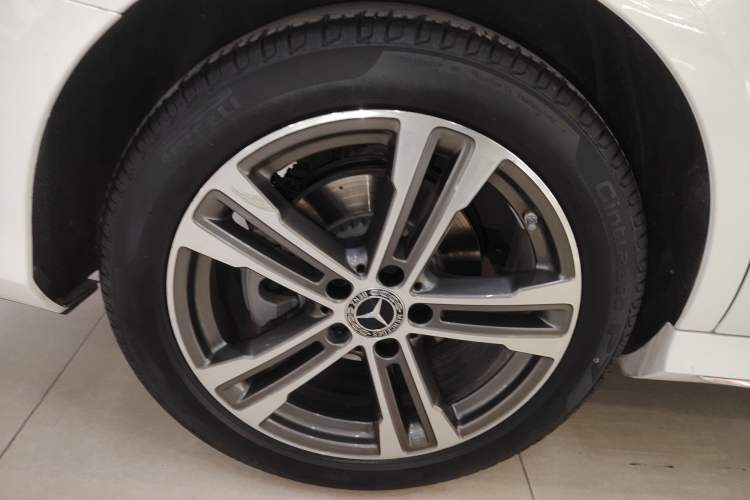 Used Mercedes-Benz E-Class 2023 Restyled E 260 L Sport Edition Right Rear Wheel Hub