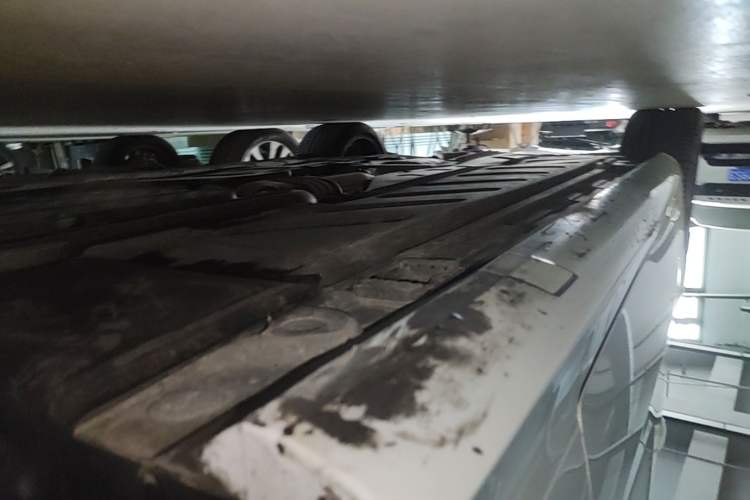 Used Mercedes-Benz E-Class 2023 E 260 Coupe Right Side Sill