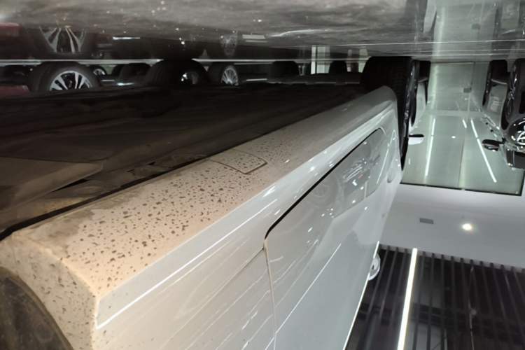 Used Mercedes-Benz E-Class 2023 E 260 Coupe Right Side Sill