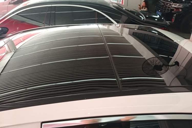 Used Mercedes-Benz E-Class 2023 E 300 L Luxury Model Roof
