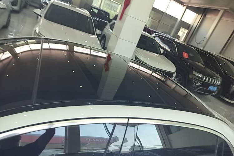 Used Mercedes-Benz E-Class 2023 Restyled E 300 L Sporty and Stylish Edition Roof