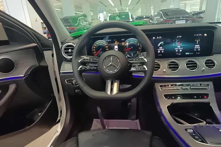 Used Mercedes-Benz E-Class 2023 Restyled E 260 L Sport Edition Steering Wheel