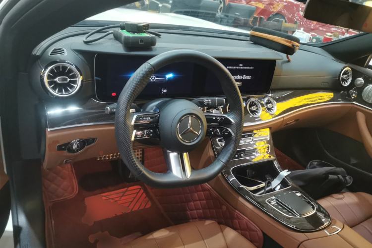 Used Mercedes-Benz E-Class 2023 E 260 Coupe Steering Wheel