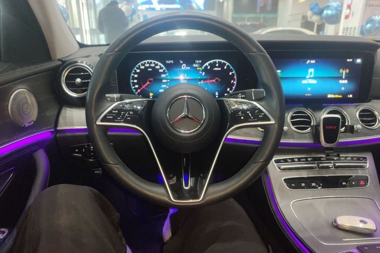 Used Mercedes-Benz E-Class 2023 Updated E 300 L Luxury Edition Steering Wheel