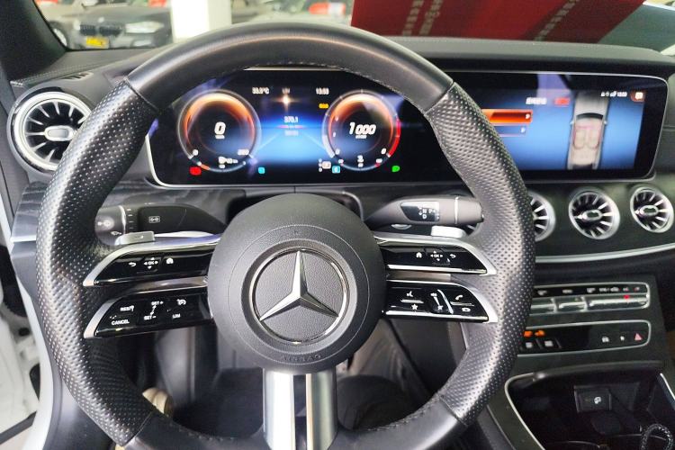 Used Mercedes-Benz E-Class 2023 E 260 Coupe Steering Wheel