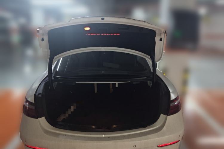 Used Mercedes-Benz E-Class 2023 E 260 Coupe Trunk