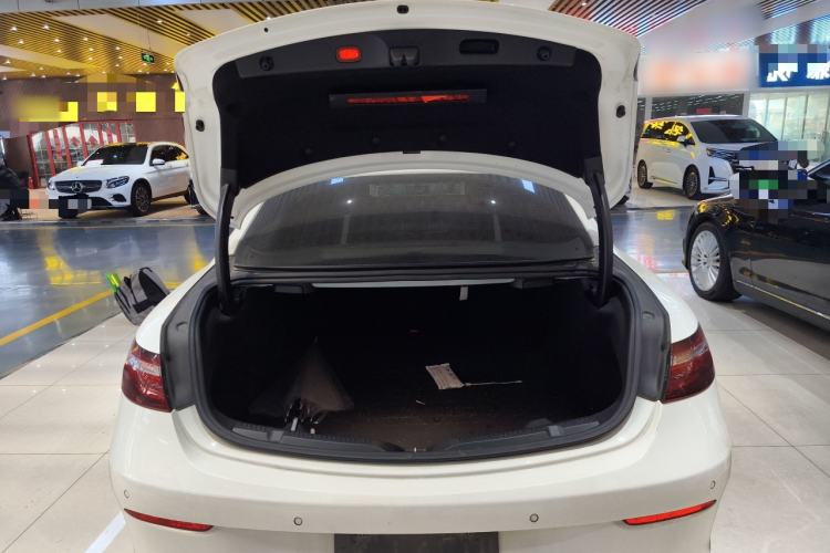 Used Mercedes-Benz E-Class 2023-Year Restyled E 260 Coupe Trunk
