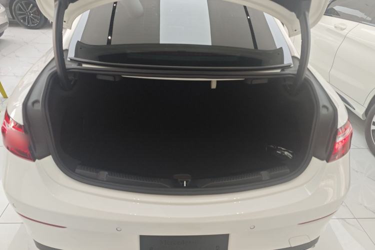 Used Mercedes-Benz E-Class 2023 E 260 Coupe Trunk