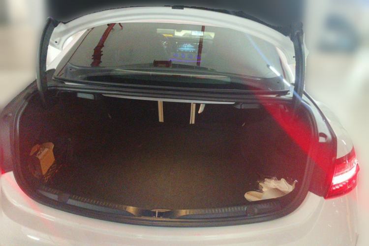 Used Mercedes-Benz E-Class 2023 E 260 Coupe Trunk