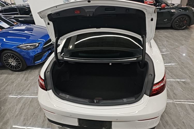 Used Mercedes-Benz E-Class 2023 E 260 Coupe Trunk