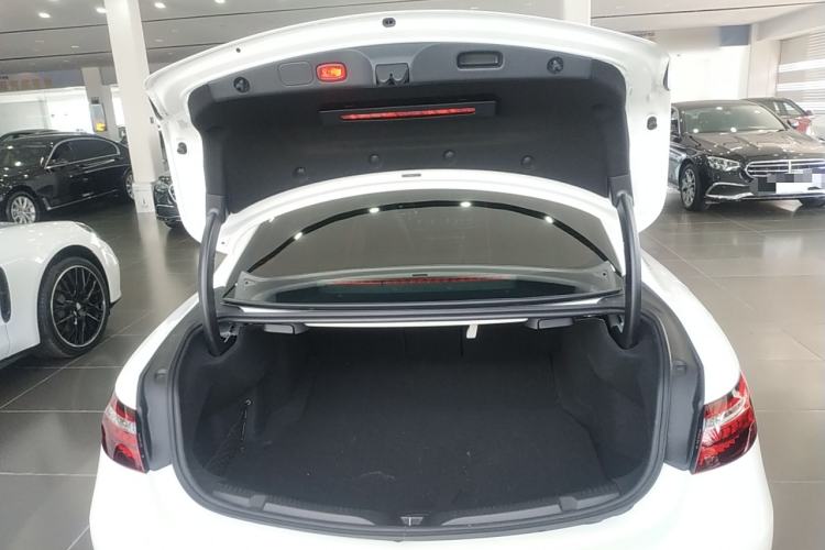 Used Mercedes-Benz E-Class 2023-Year Restyled E 260 Coupe Trunk