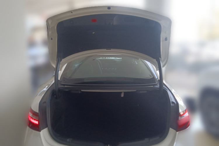 Used Mercedes-Benz E-Class 2023-Year Restyled E 260 Coupe Trunk