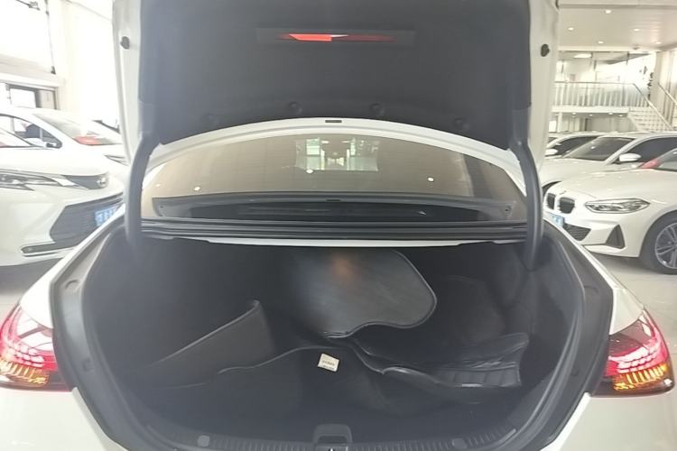 Used Mercedes-Benz E-Class 2023 Restyled E 300 L Sporty and Stylish Edition Trunk