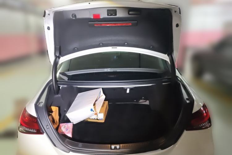 Used Mercedes-Benz E-Class 2023 Restyled E 260 Fashion Sport Edition Trunk