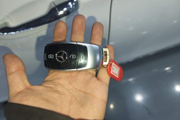 Used Mercedes-Benz E-Class 2023 E 260 L Vehicle Key