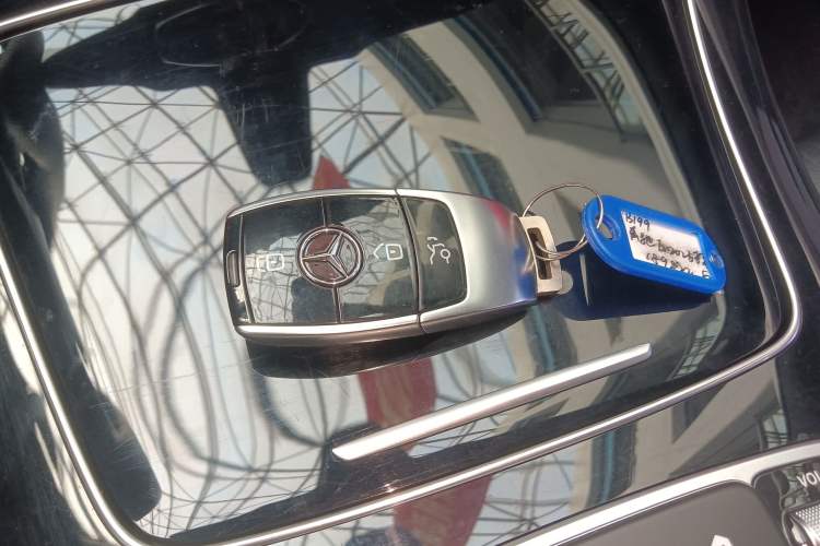 Used Mercedes-Benz E-Class 2023 E 260 Coupe Vehicle Key