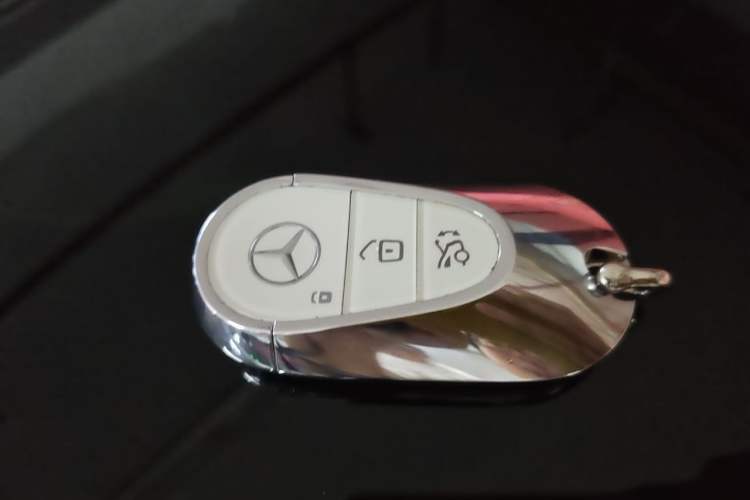 Used Mercedes-Benz E-Class 2023 Restyled E 260 Fashion Sport Edition Vehicle Key