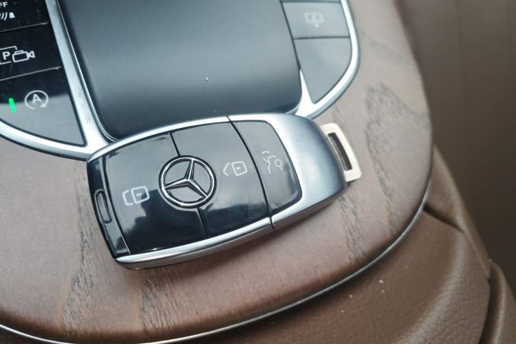 Used Mercedes-Benz E-Class 2023 E 300 L Luxury Model Vehicle Key