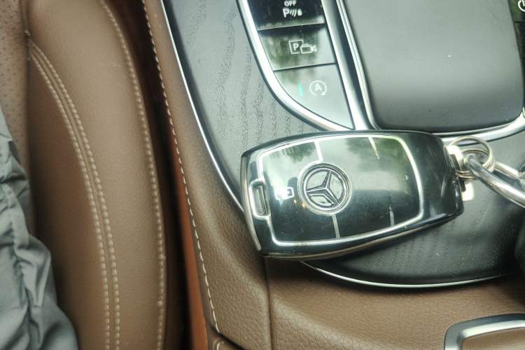 Used Mercedes-Benz E-Class 2023 E 300 Stylish Sports Edition Vehicle Key