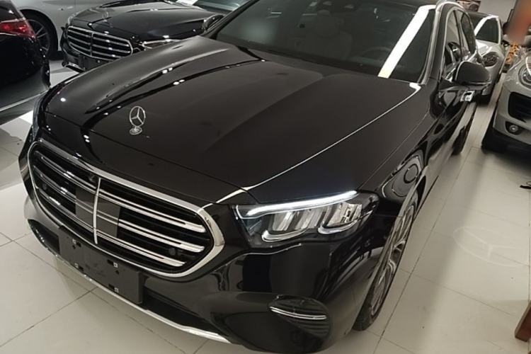Mercedes-Benz E-Class 2024 Refresh E 300 L Stylish Edition usata Guazi used car, China used car export, Used car for sale, Used  cars, Cheapest cars for sale