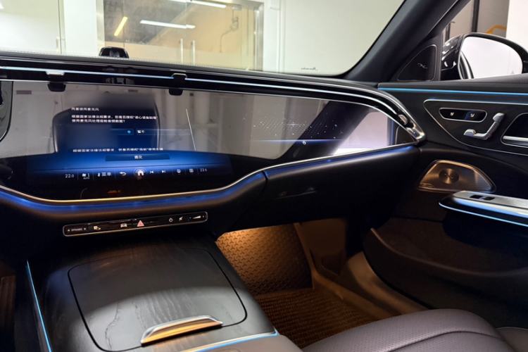 Used Mercedes-Benz E-Class 2024 Revised E 300 L Luxury Sports Edition Audio And AC Panel
