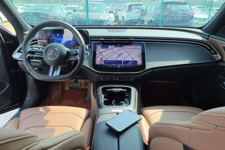 Used Mercedes-Benz E-Class 2024 Facelift E 300 L Fashion Sport Edition Audio And AC Panel