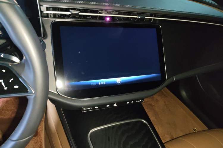 Used Mercedes-Benz E-Class 2024 E 260 Sport Edition Audio And AC Panel