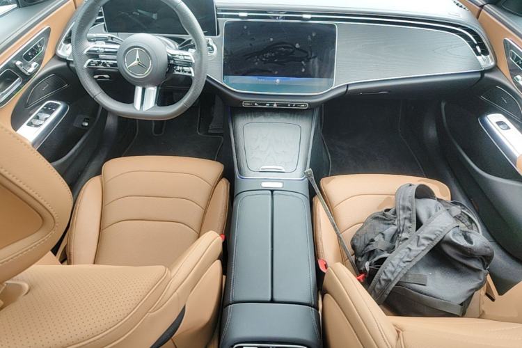 Used Mercedes-Benz E-Class 2024 E 300 L Fashion Sport Model Center Console