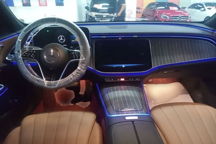 Used Mercedes-Benz E-Class 2024 E 300 L Stylish Model Center Console