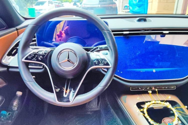 Used Mercedes-Benz E-Class 2024 Facelift E 300 L Luxury Edition Center Console