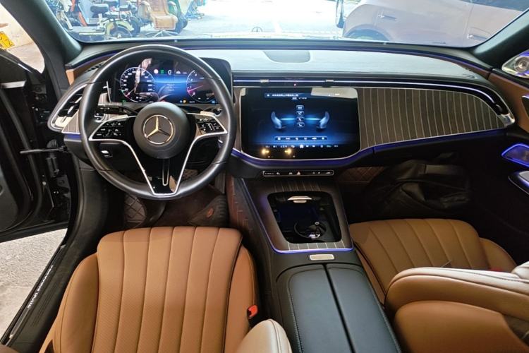 Used Mercedes-Benz E-Class 2024 E 300 L Stylish Model Center Console