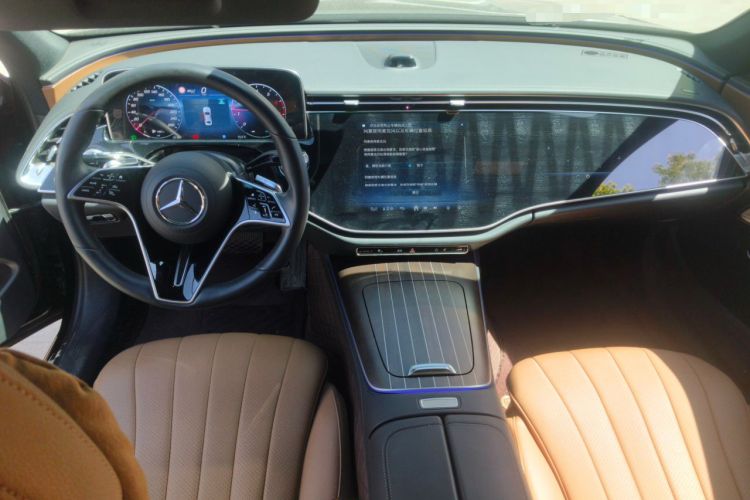 Used Mercedes-Benz E-Class 2024 E 300 L Luxury Model Center Console
