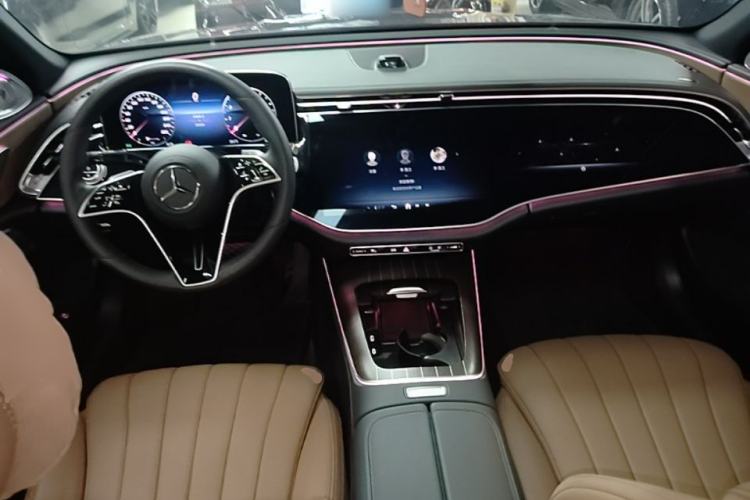 Used Mercedes-Benz E-Class 2024 E 300 L Luxury Model Center Console