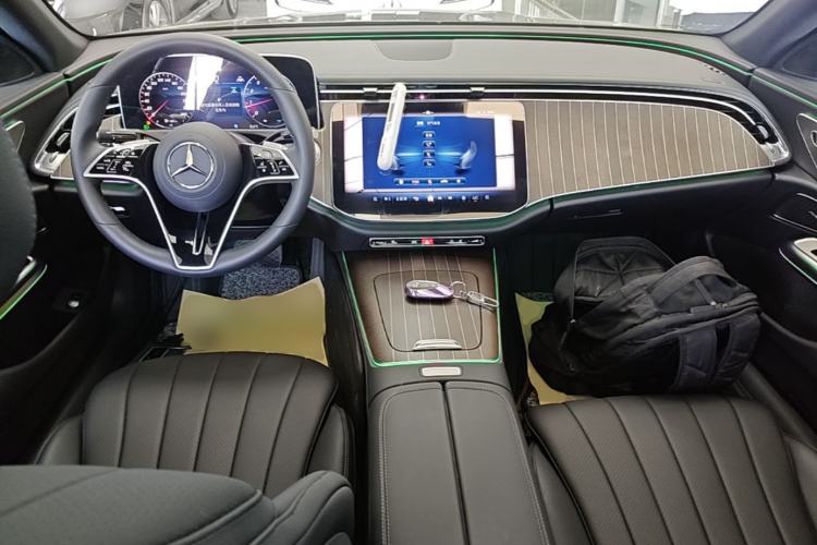 Used Mercedes-Benz E-Class 2024 E 300 L Stylish Model Center Console