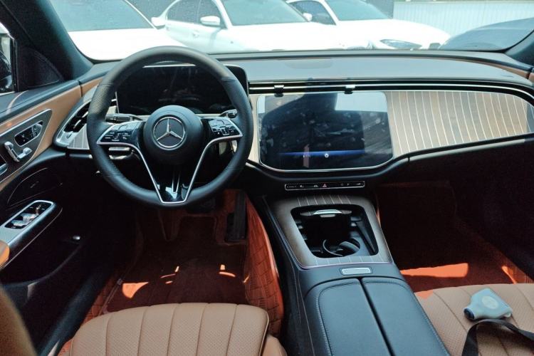 Used Mercedes-Benz E-Class 2024 E 300 L Stylish Model Center Console