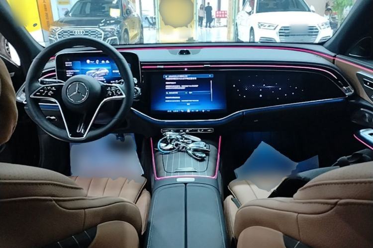 Used Mercedes-Benz E-Class 2024 E 300 L Luxury Model Center Console