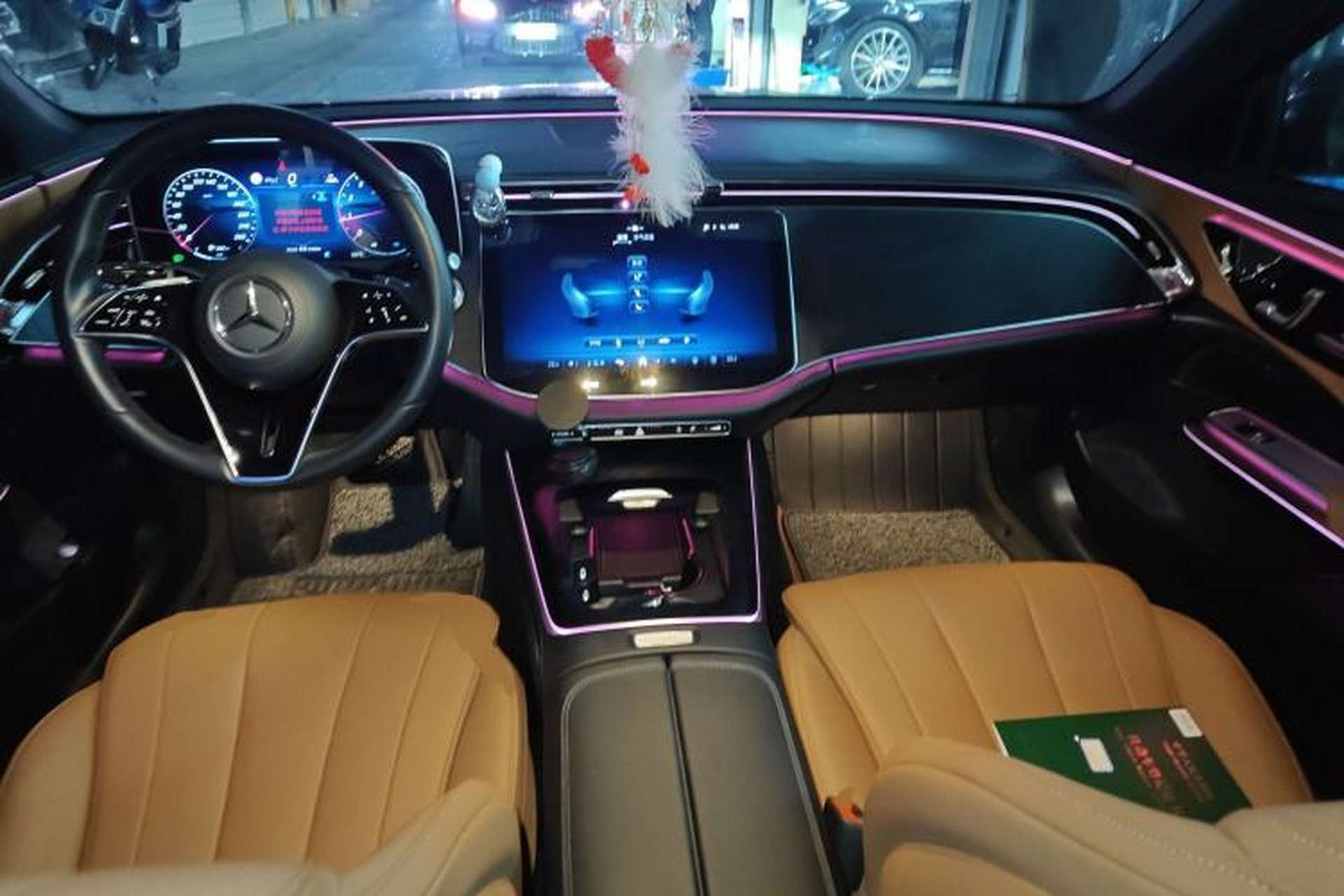 Used Mercedes-Benz E-Class 2024 E 260 Sport Edition Center Console