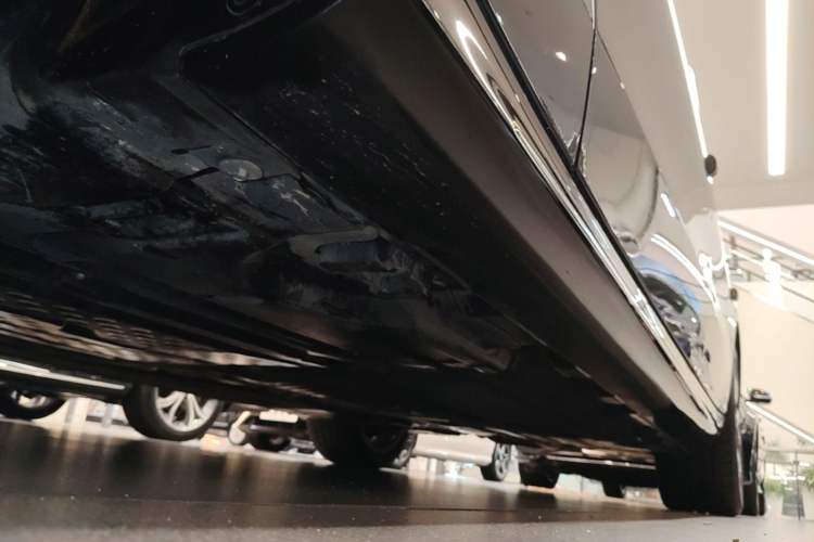 Used Mercedes-Benz E-Class 2024 E 300 L Stylish Model Chassis Front Left