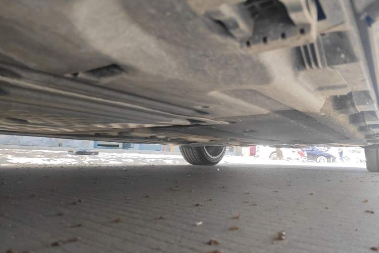 Used Mercedes-Benz E-Class 2024 E 300 L Stylish Model Chassis Front Left