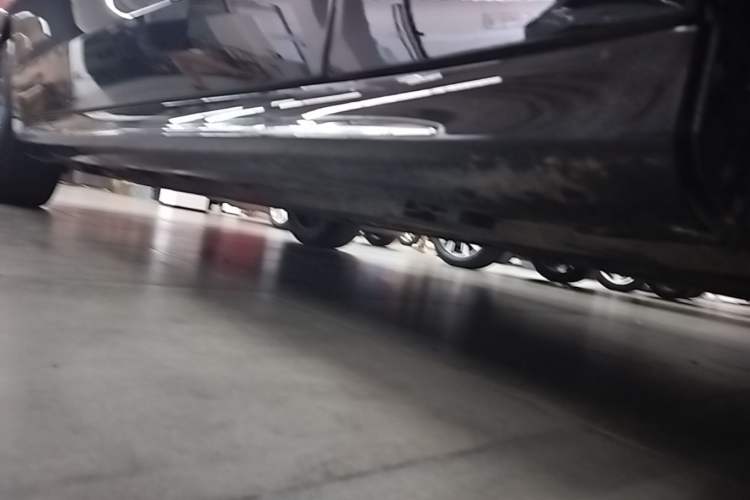 Used Mercedes-Benz E-Class 2024 Facelift E 260 L Chassis Front Right