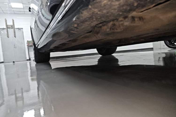 Used Mercedes-Benz E-Class 2024 Facelift E 300 L Luxury Edition Chassis Front Right