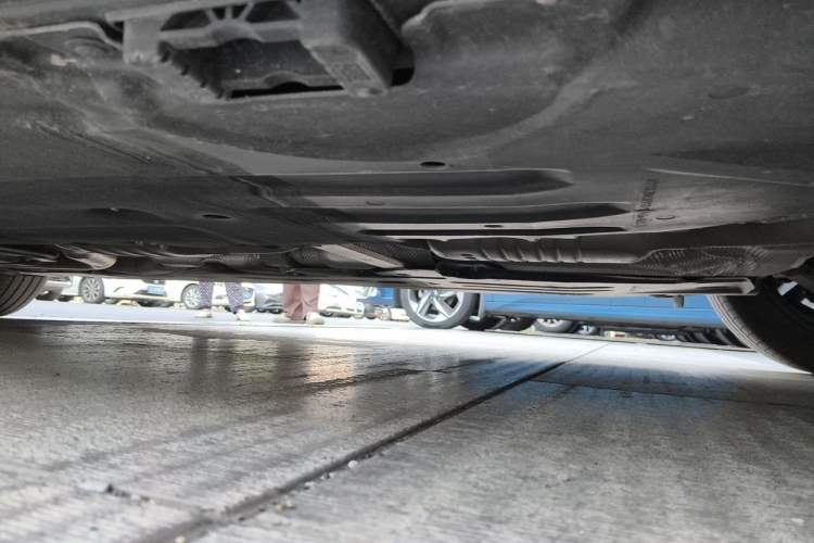 Used Mercedes-Benz E-Class 2024 E 260 Sport Edition Chassis Rear Left