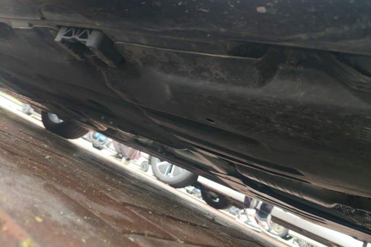 Used Mercedes-Benz E-Class 2024 E 260 L Chassis Rear Left